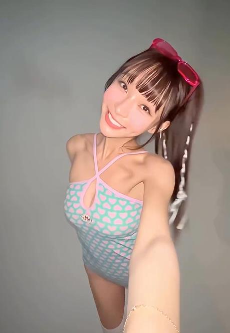 這次換女生暴動!林襄穿「飛天小女警」聯名比基尼 網狂標姐妹入坑