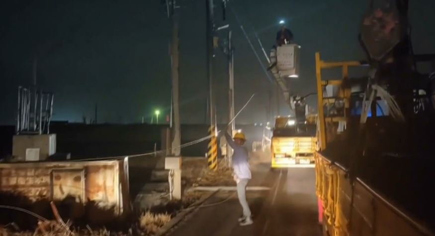 薔琵狂襲! 彰化田中.芳苑傳停電災清還伴爆炸聲響