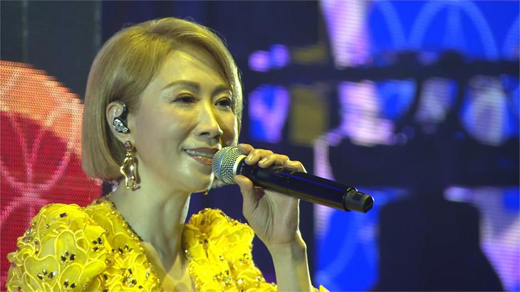 「情歌天后」李翊君出道35年紀念演唱會 超正女兒現身吹長笛助陣