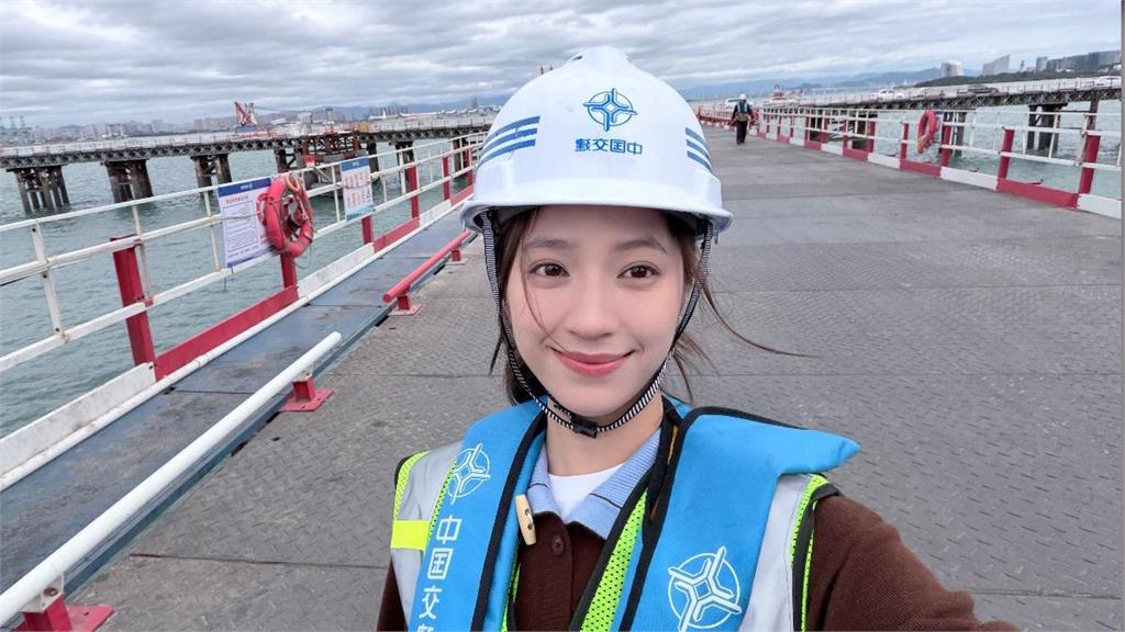 歐陽娣娣嗨喊歡迎來中國台灣玩 網友砲轟:取消台國籍