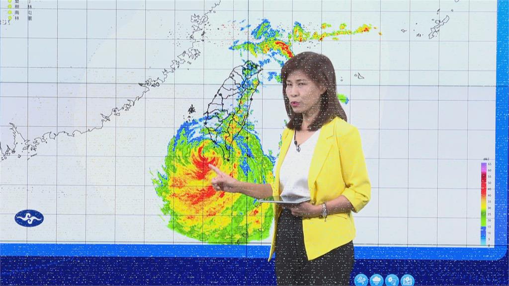 「小犬」颱風掠過鵝鑾鼻 估週五上午解除台灣本島陸警