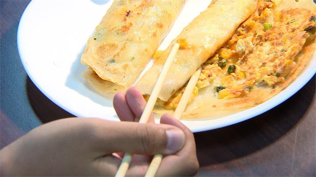 台中知名早餐店爆食安疑慮! 民眾吃蛋餅吃到「鐵屑」