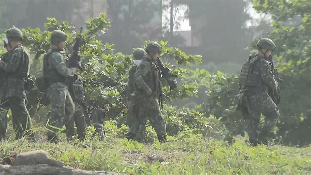 陸軍鳳岫沙灘練兵「時機微妙」 適逢美菲「肩並肩」軍演嚇阻中國