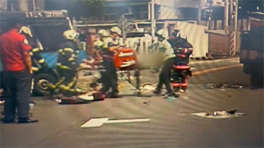 恐怖對撞！田中２貨車頭慘對折　疑恍神釀禍、水果貨車駕駛身亡