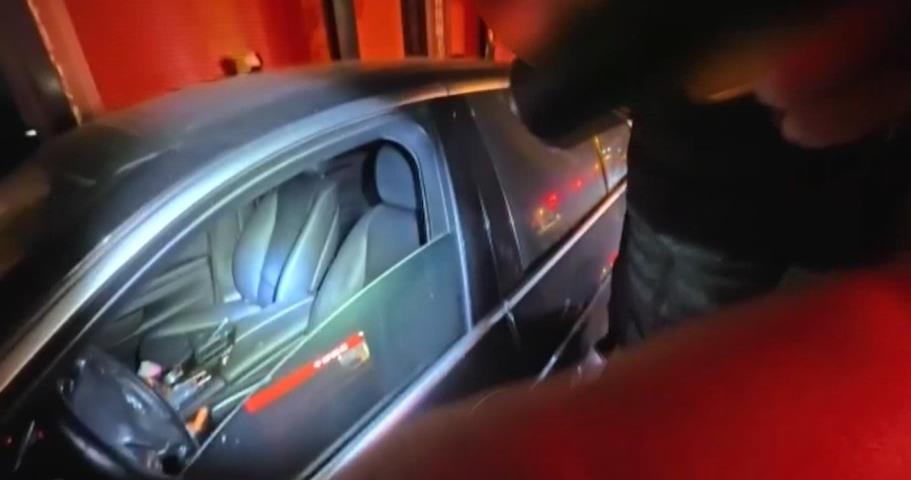 等紅燈占用機車停等區　警查駕駛涉攜毒加毒駕