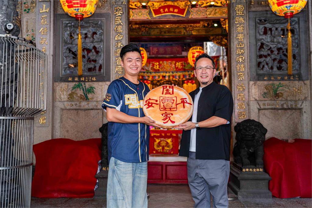 把廟會文化搬到波蘭！ 文總邀雷昇傳藝劇團從廟埕出發 扛起台灣神將跨海出巡