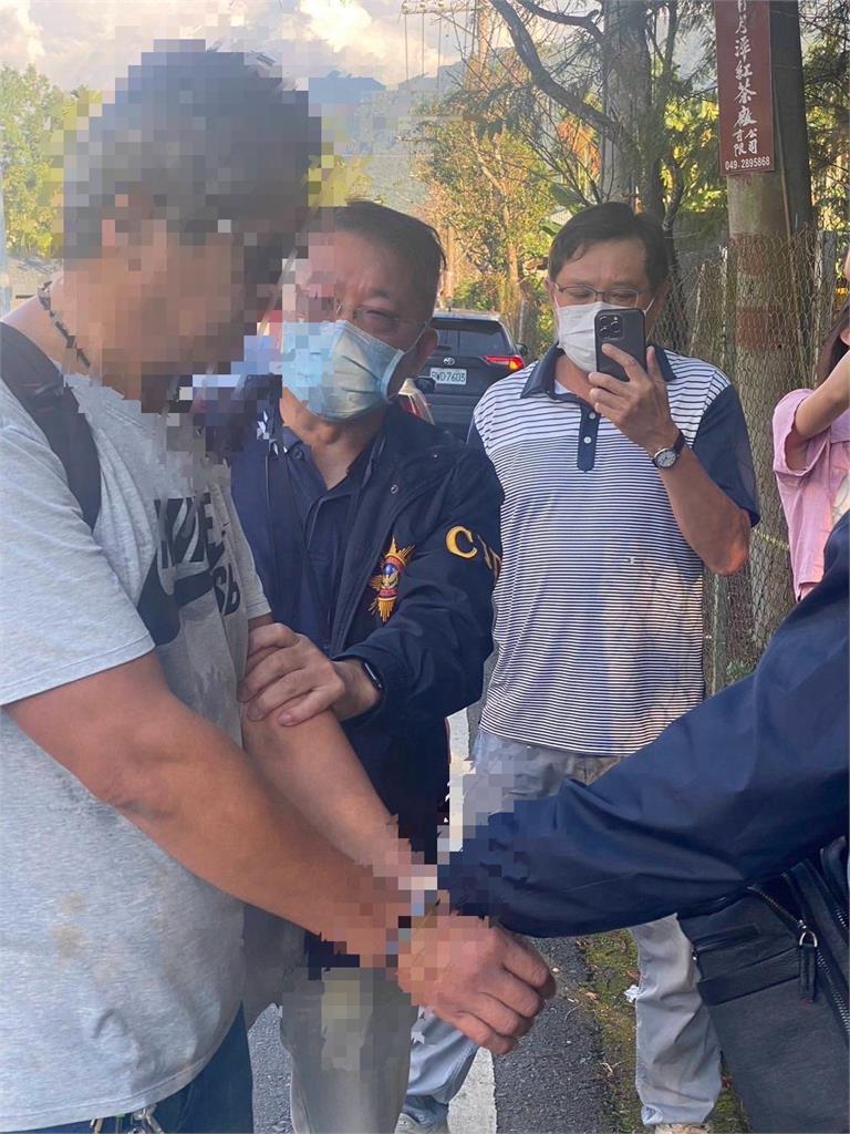 快新聞/抓到了!高鐵揮刀怪客南投落網 兩度變裝落跑仍被揪出
