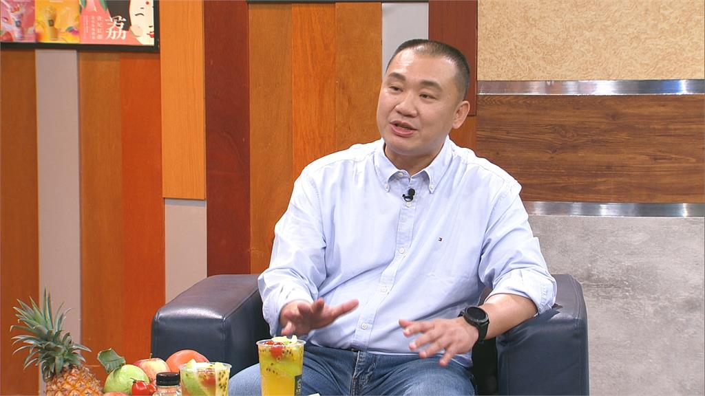 比台積電更早赴亞利桑那!彰化手搖飲創辦人「邱老闆」網路竄紅