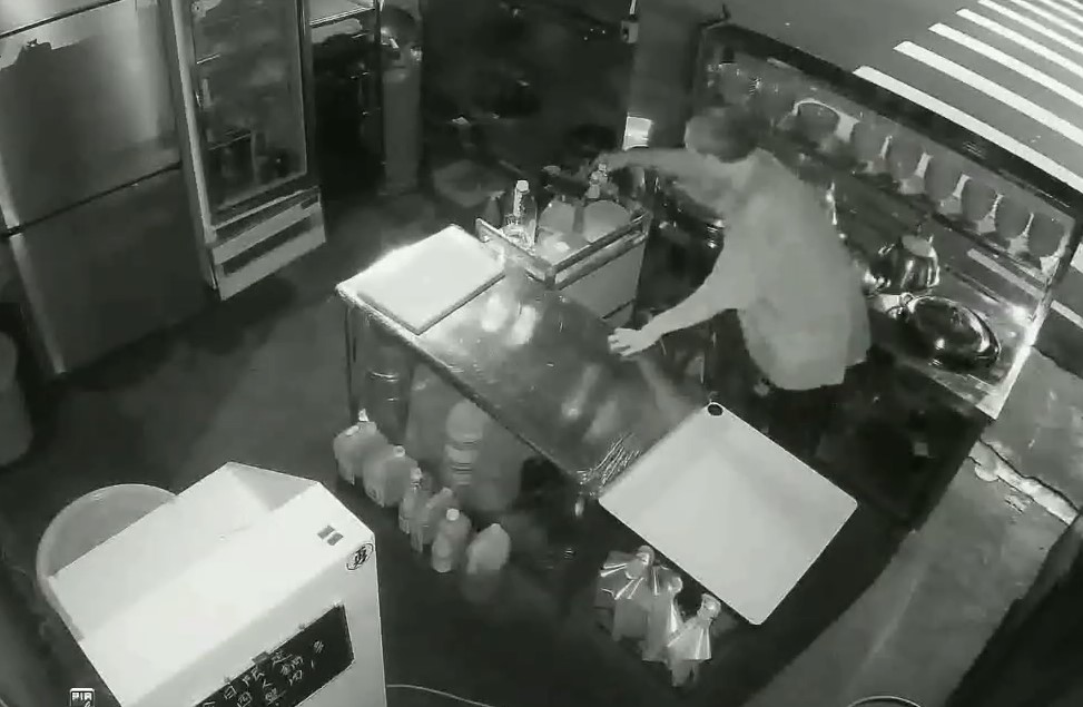 宜蘭牛肉湯店兩度遭竊賊闖 「只偷米酒」店家好氣又好笑