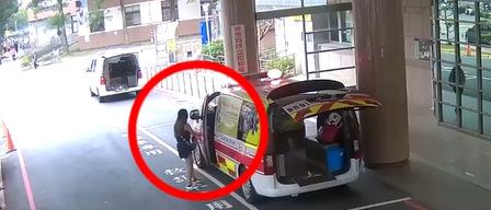 快新聞/載病患到醫院「救護車突遭陌生女子開走」 高雄警靠「這方法」逮人