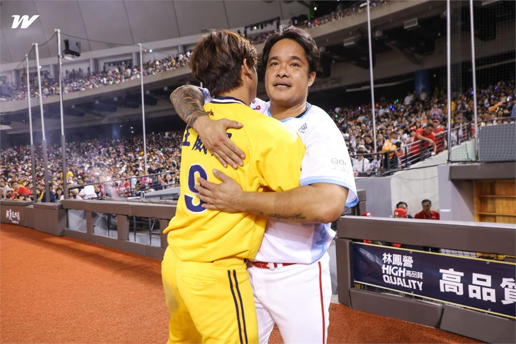 中職(影)/「大師兄」林智勝代打敲安全場歡呼!王威晨賽後特別致意「這樣說」