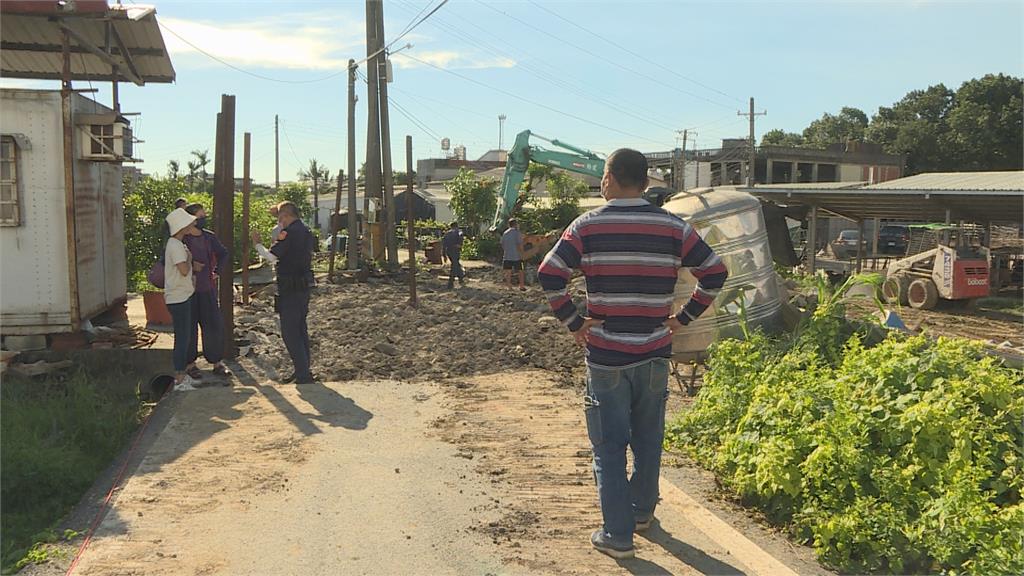 住戶控農路被地主破壞害牛無草可吃、無路可走 雙方一度爆衝突對簿公堂