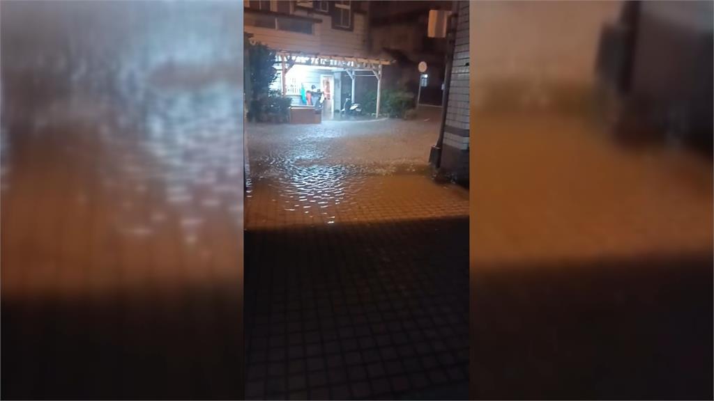 雨用倒的！羅東淹成小河　大水灌入社區地下室成「小型瀑布」