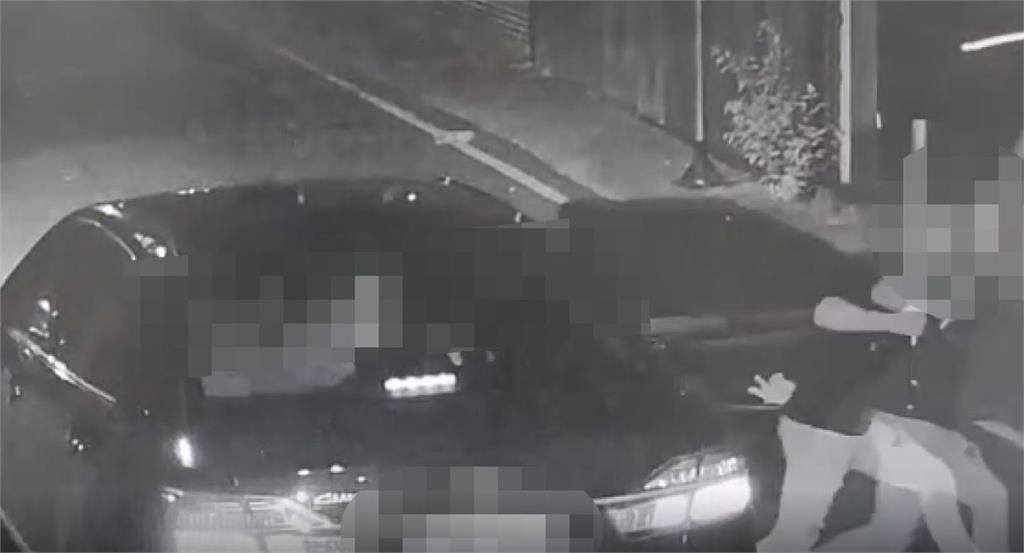花蓮太陽聯盟聚眾砸車尋仇　警方掃蕩查扣槍毒還查到這東西