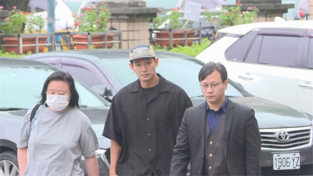 快新聞/閃兵案今開庭! 新北地院第一波傳喚藝人畫面曝