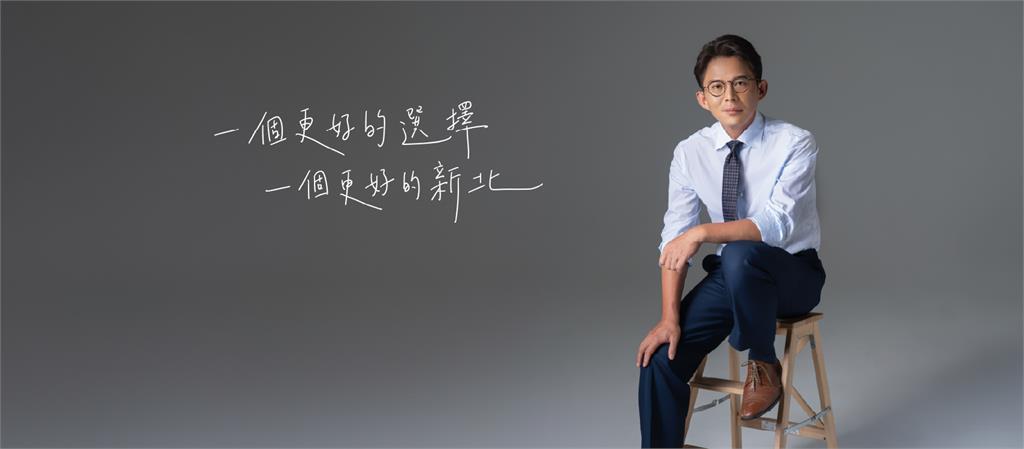快新聞/才剛透露要選新北市長! 黃國昌臉書火速換新照