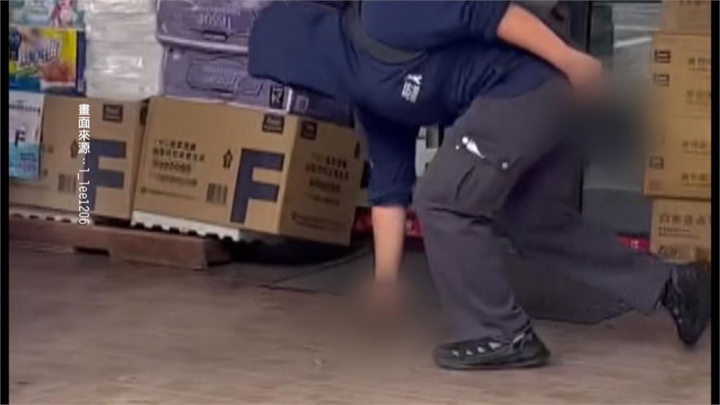 參加生存遊戲太興奮！男持玩具槍合照嚇壞民眾　警衝現場逮人