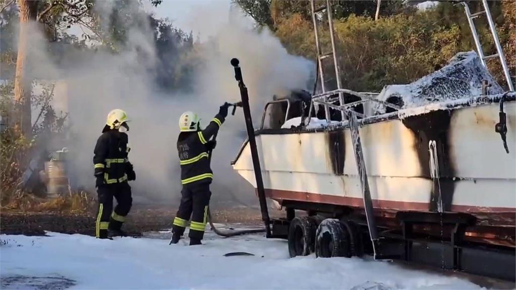 造價500萬遊艇送保養突起火　　2技師遭火吻　全身30%三度燒燙傷