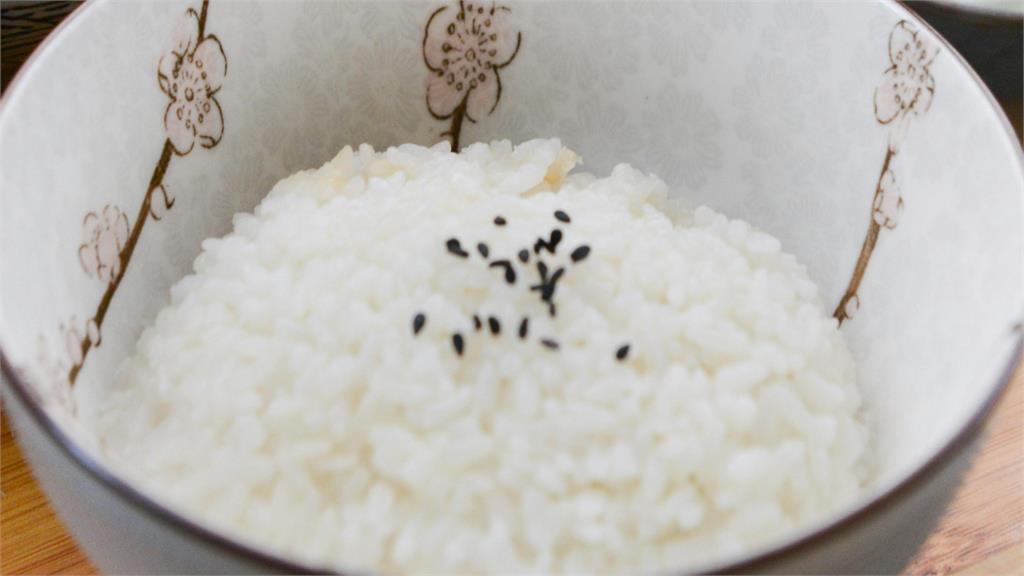 基隆廟口「只買1碗滷肉飯」竟遭老闆拒賣！他哀號「有潛規則嗎」網一看揭解法