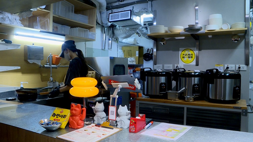 女客人「一秒藏錢」謊稱找錯錢　新北犯案再現蹤台北