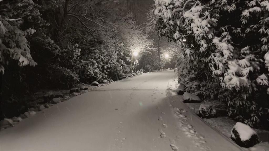 英暴雪探零下10度發橙色預警 兩大城機場跑道關閉