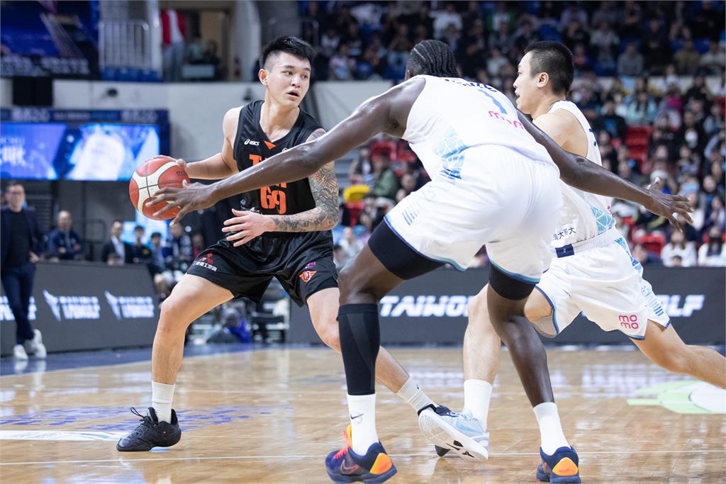 PLG(影)/「夜王」盧峻翔沒有極限!生涯第8次獲單月MVP刷新聯盟紀錄