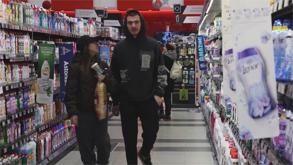 保加利亞今年正式「加入歐元國」 當地民眾:什麼都漲 日子難過