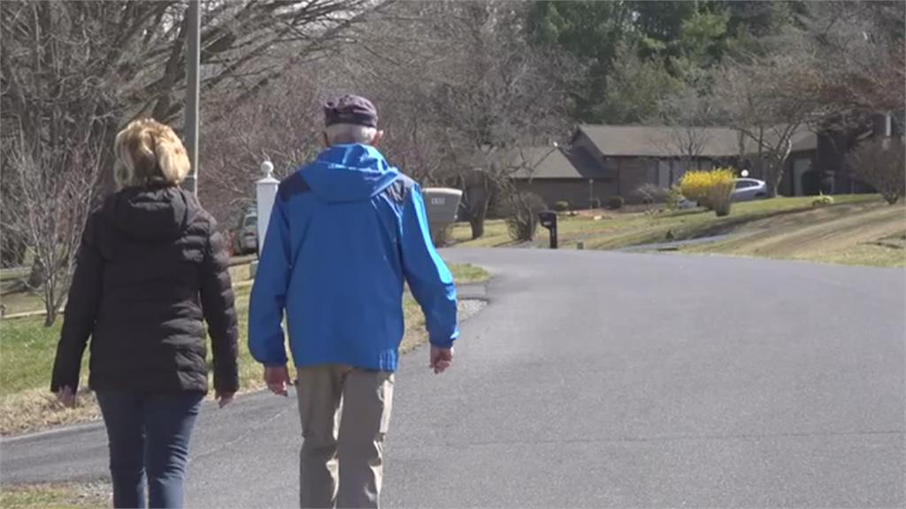 美國98歲超猛二戰阿公　日走6km「退而不休」樂活