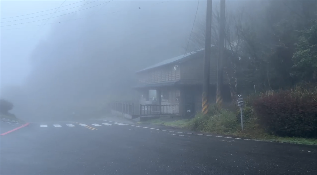 快新聞/冷氣團發威!太平山昨晚降至0度 但水氣不足民眾等嘸雪