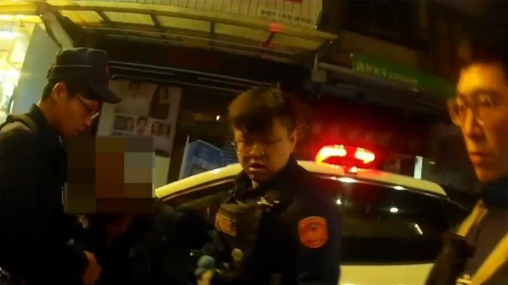 夜市魔術師借手機變戲法　男反控手機遭竊鬧糾紛