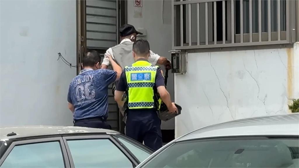 台南永康傳毒駕!62歲男衝撞5機車2汽車 警方起出海洛因、吸食器