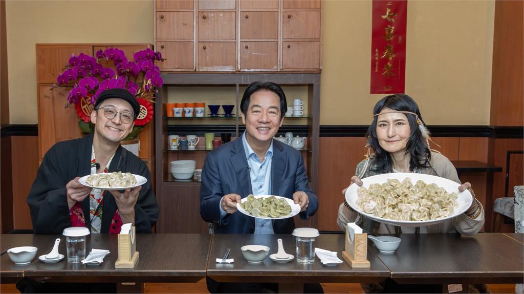 快新聞／大胃王Angela佐藤來了！興奮喊話台灣吃到飽老闆「加油」