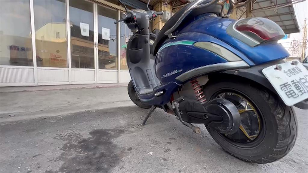 離奇!牽電動單車重心不穩跌倒被壓 男子受困7小時送醫不治