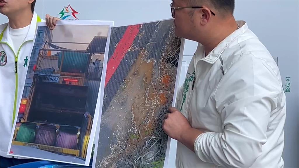 垃圾車驚傳污水偷排水溝　綠營抬廚餘桶圍市府怒轟
