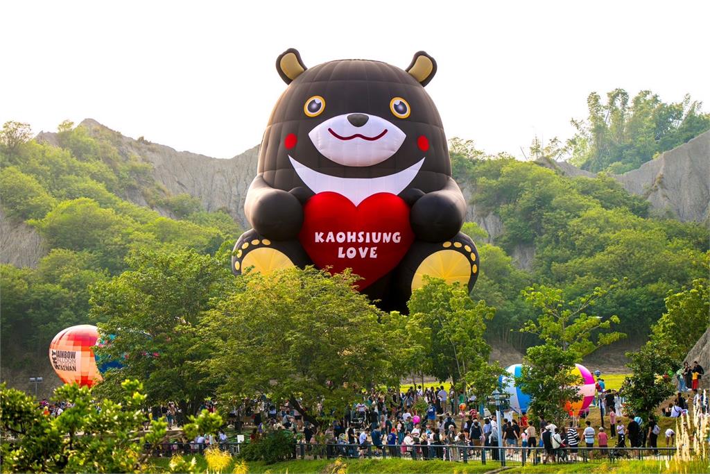 高雄愛．月熱氣球登場　高雄熊重返月世界