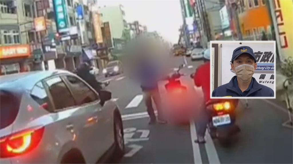 汽車占用機車停等區　騎士下車怒拍照下場曝光
