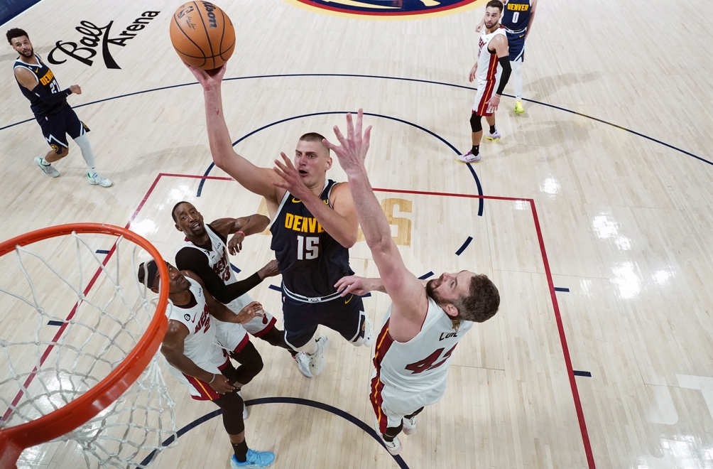 NBA/熱火隊3分球狂射!111:108取勝 總冠軍賽扳平戰局