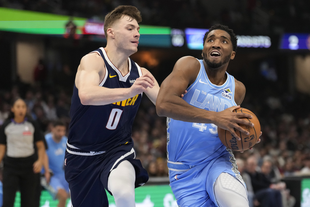 NBA(影)/Jokic生涯大三元場次超越傳奇球星 金塊客場仍不敵騎士