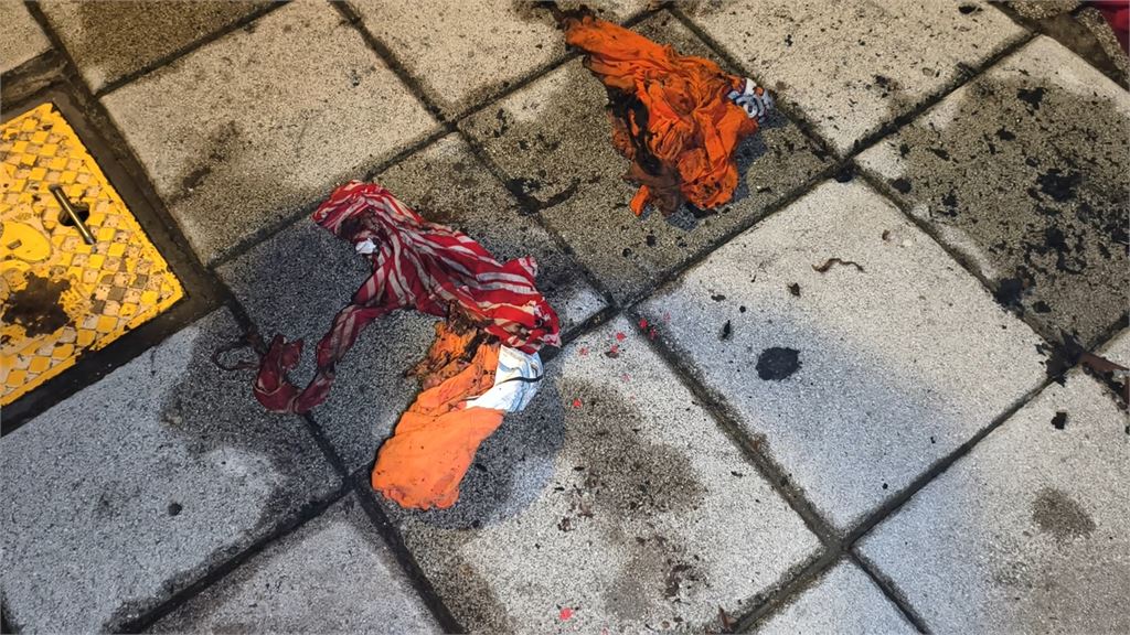 半夜擅闖大樓燒衣喊救命　男子被強制送醫身分曝光