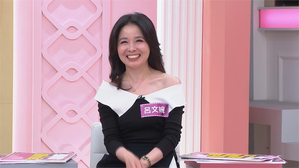 《姊妹亮起來》呂文婉點出朋友被「某位人」騙去投資！蔡允潔最怕妝髮隨時完整的人