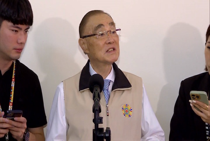 志願役軍人留不住？　馮世寬怒：別問這種問題