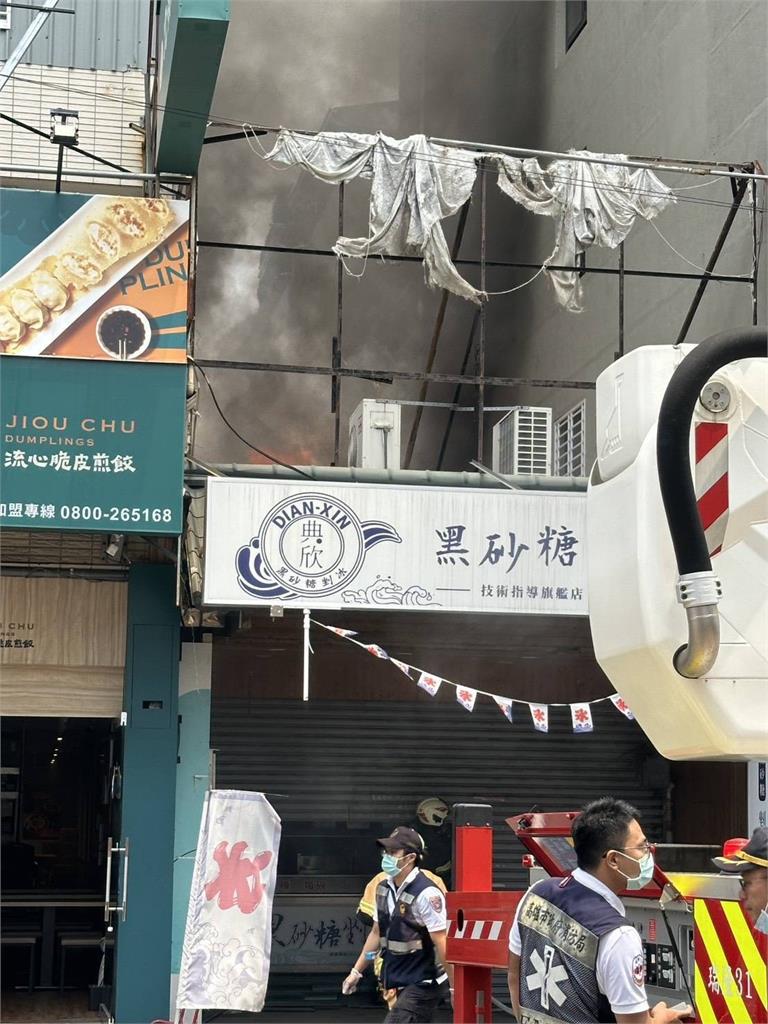 高雄鳳山民宅竄火煙　獨居翁無力逃生葬火窟