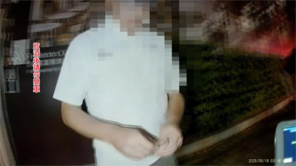 未依規打方向燈警攔查　駕駛「演技大爆發」鎖門裝睡