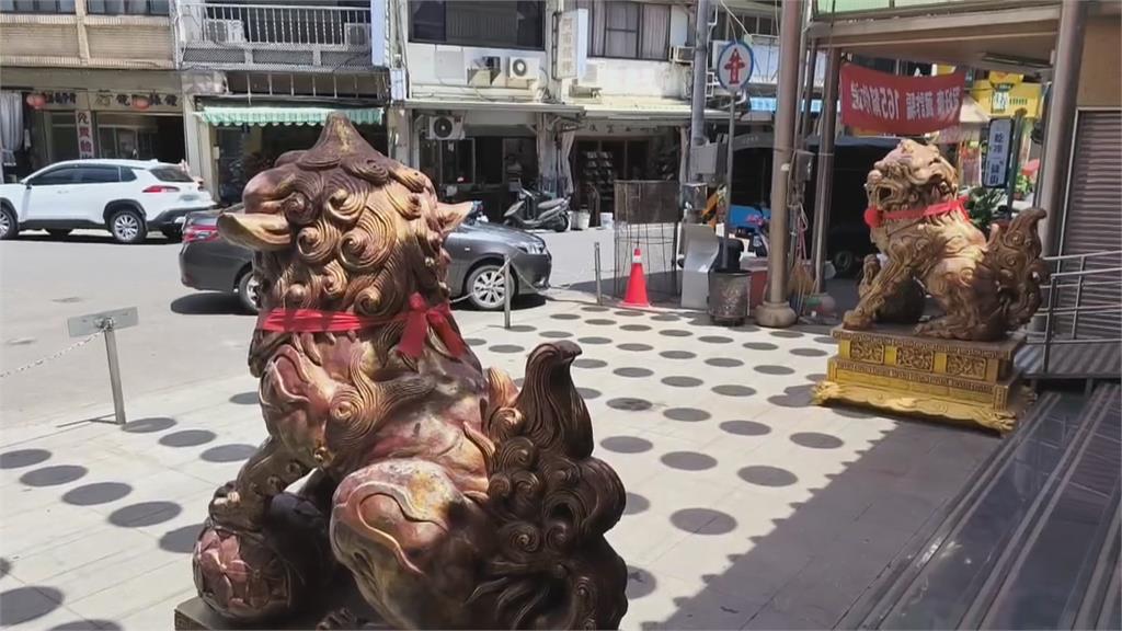 台南玉井恐怖暴衝車禍!夫妻手牽手散步遇橫禍一死一傷