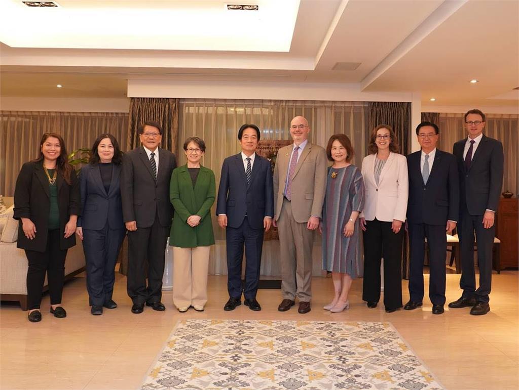 快新聞／谷立言與賴清德、蕭美琴餐敘　AIT重申對台承諾「堅若磐石」