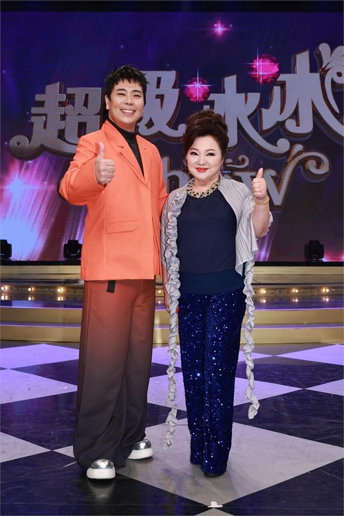 跟往生藝人並列海報開罵!邵大倫受託端一盤紅豆餅跪下向白冰冰「負餅請罪」