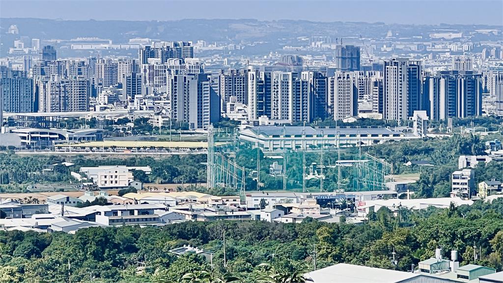 賴正鎰:房市冷暖交錯 估下半年呈現「量縮、價分歧」的格局