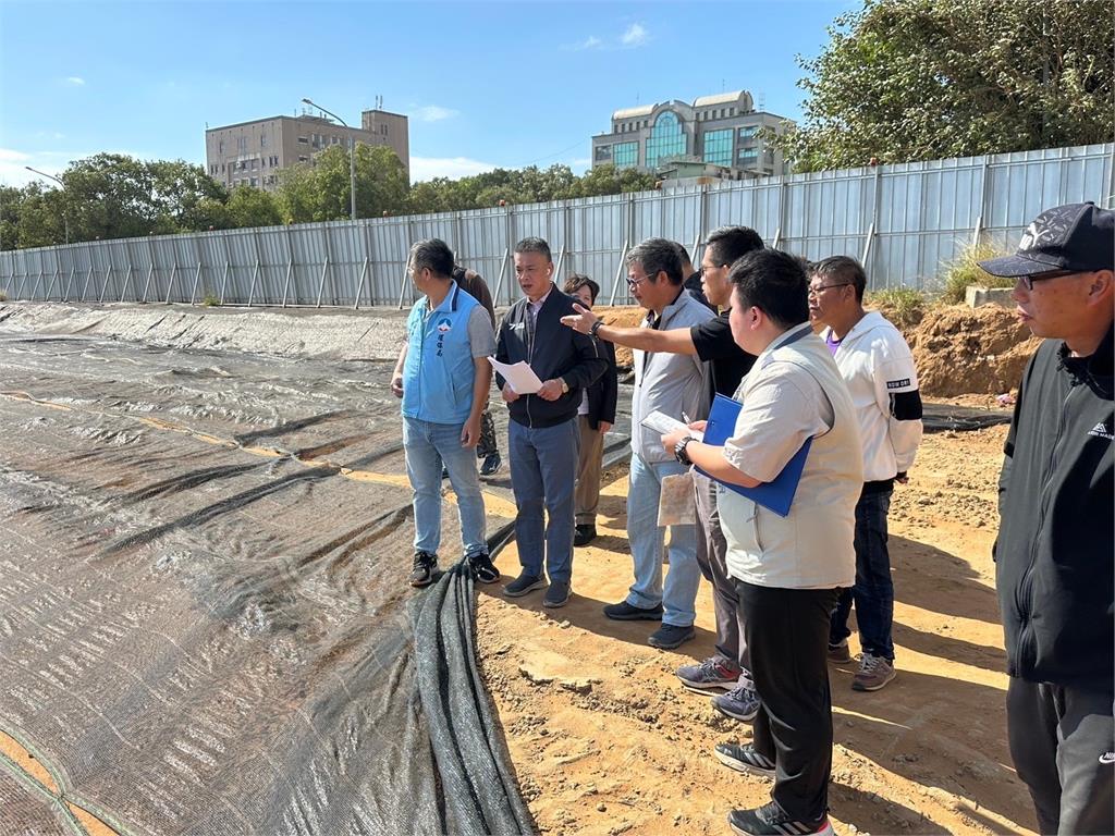 快新聞/金門城三徵收工程揚塵像沙塵暴 蔡其雍會勘要求限期改善