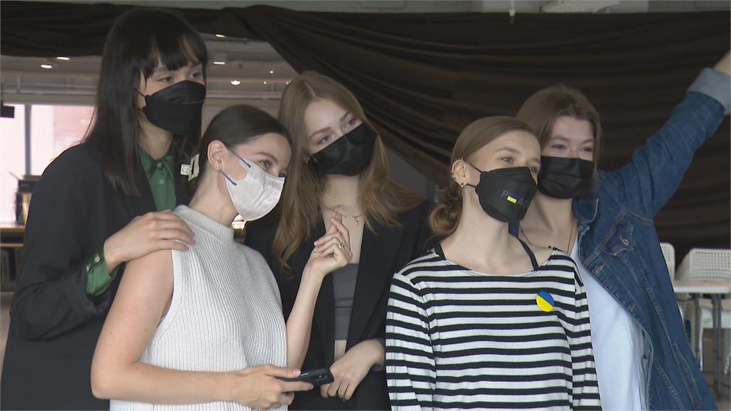 心繫家鄉!旅台烏人募逾1百萬捐婦幼機構