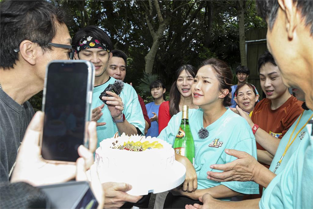 《綜藝大集合》慶祝父親節被要求幫忙「付清」房貸!綜藝天王胡瓜、阿翔一臉錯愕